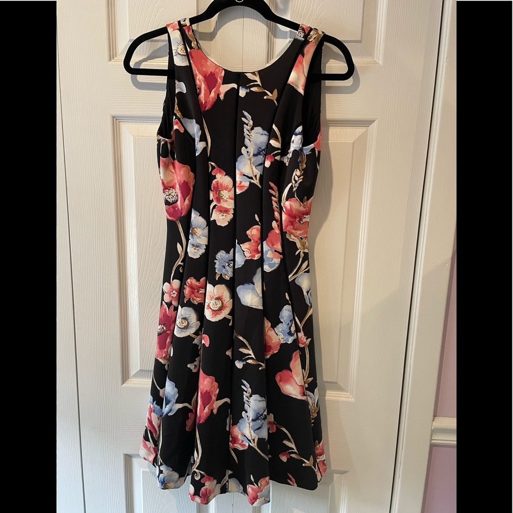 NWT White House Black Market Floral Scuba Dress